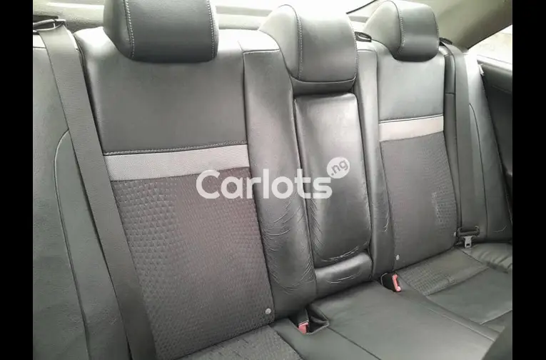 Nigerian Used 2014 TOYOTA CAMRY for sale in Abuja, FCT - photo 3 of 5
