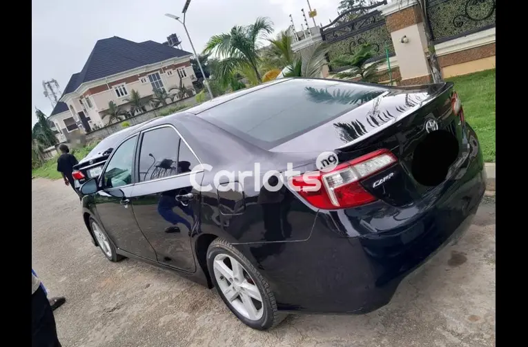 Nigerian Used 2014 TOYOTA CAMRY for sale in Abuja, FCT - photo 4 of 5