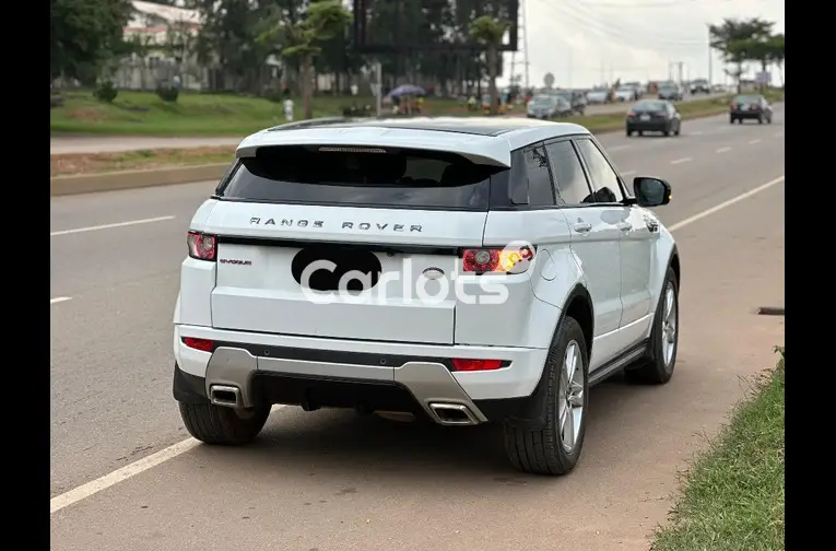 Nigerian Used 2012 RANGE ROVER EVOGUE for sale in Abuja, FCT - thumbnail 4