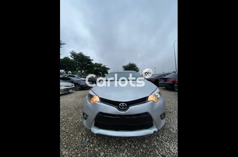 Nigerian Used DISTRESS UNREGISTERED  2016 TOYOTA COROLLA LE for sale in Abuja, FCT - photo 1 of 5