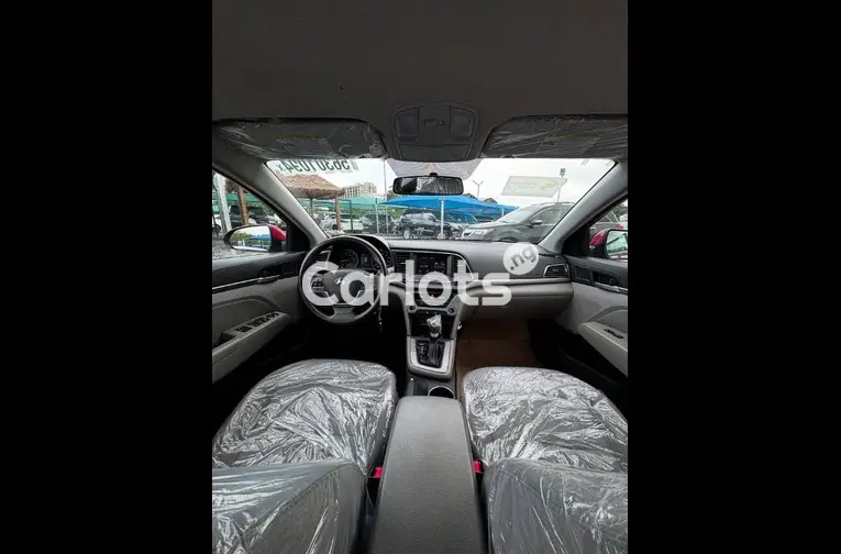 Foreign Used 2017 HYUNDAI ELANTRA for sale in Garki, FCT - photo 3 of 5