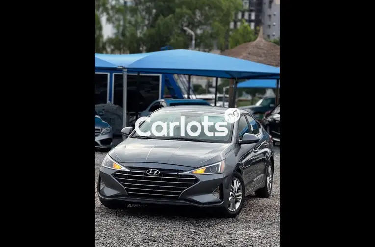 HYUNDAI ELANTRA 2019