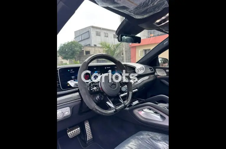 FOREIGN USED 2023 MERCEDES BENZ GLE63s AMG COUPE for sale in Lagos, Lagos - thumbnail 3
