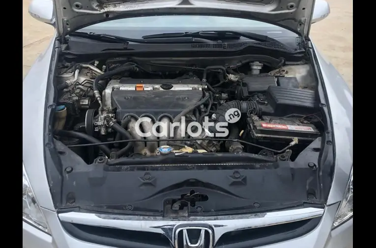 Nigerian Used 2007 HONDA ACCORD DC for sale in Abuja, FCT - thumbnail 5