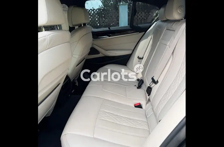 FOREIGN USED 2018 BMW 5 SERIES M550i for sale in Abuja - thumbnail 3