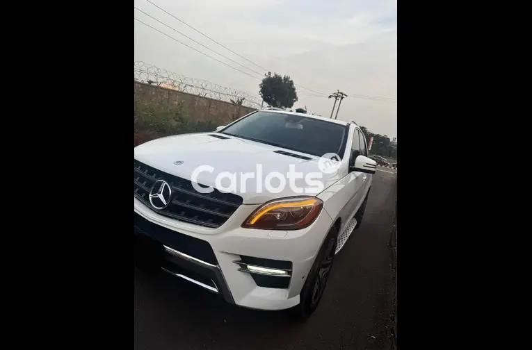 Nigerian Used 2014 MERCEDES BENZ ML350 for sale in Abuja, FCT - photo 2 of 5