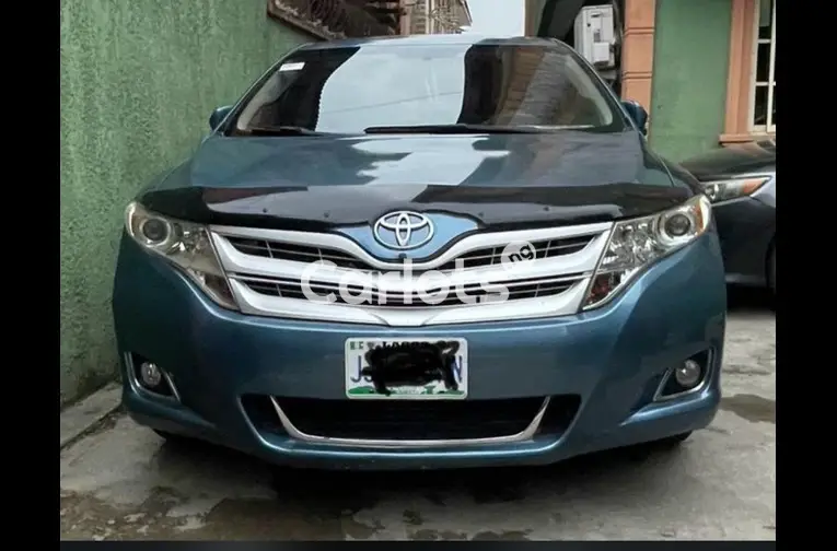 TOKS Standard 2011 Toyota VENZA AWD - 1/5