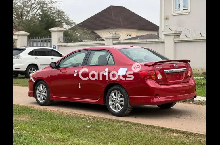 FEW MONTHS USED 2009 TOYOTA COROLLA S for sale in Abuja, FCT - thumbnail 5