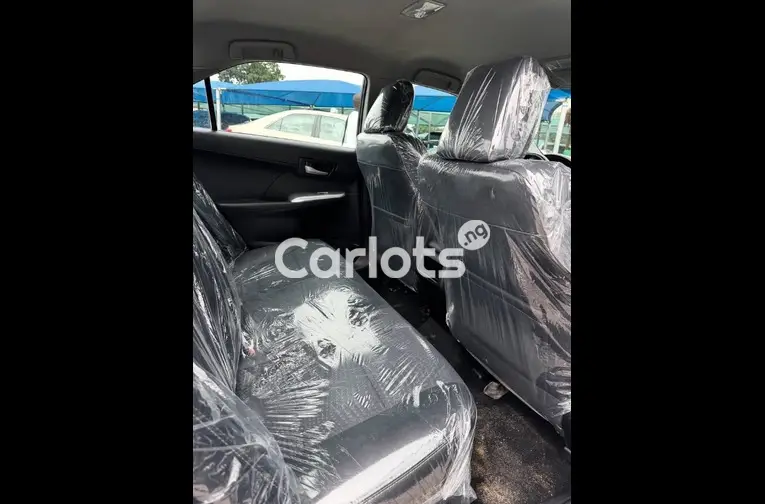 TOYOTA CAMRY 2014