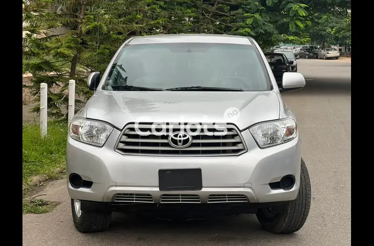 CLEAN NIGERIAN USED TOYOTA HIGHLANDER 2008 MODEL - 2/6