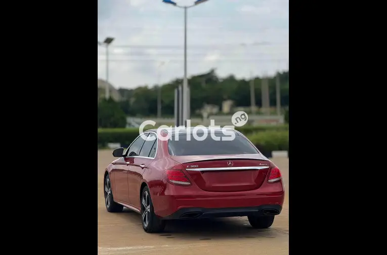 Nigerian Used 2017 MERCEDES BENZ E300 FULL OPTION for sale in Abuja, FCT - photo 6 of 7