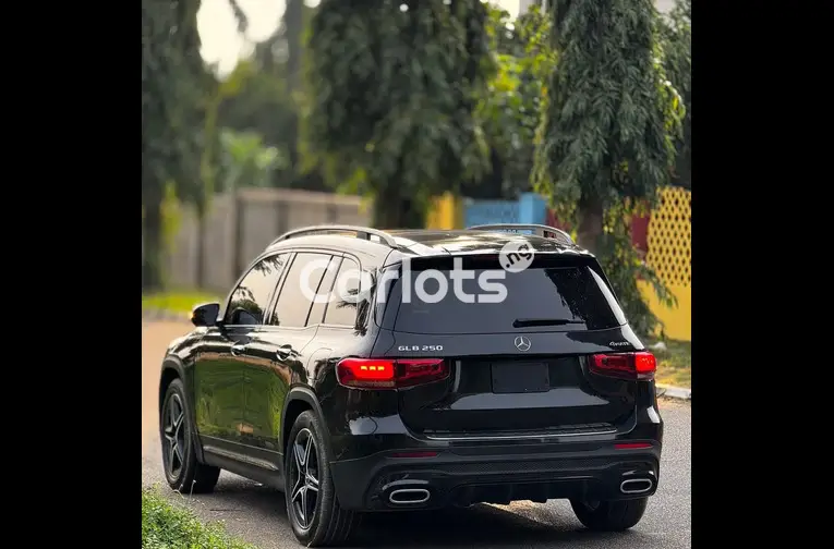 FOREIGN USED 2021 MERCEDES BENZ GLB250 - 6/7