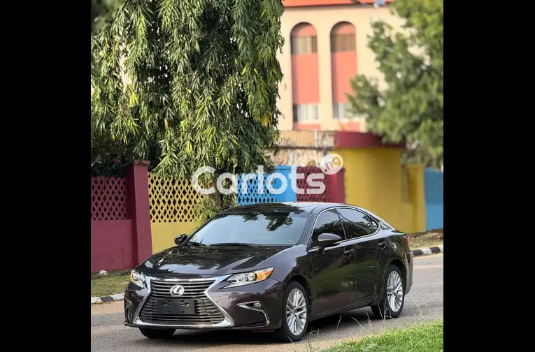 FOREIGN USED 2018 UPGRADED LEXUS ES350 for sale in Abuja, FCT - thumbnail 2