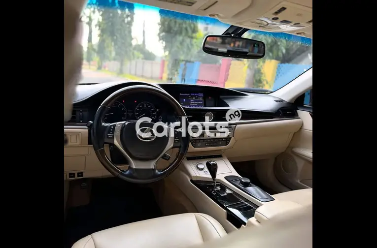 FOREIGN USED 2018 UPGRADED LEXUS ES350 for sale in Abuja, FCT - thumbnail 3