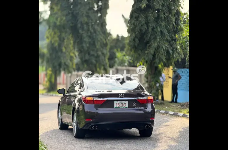 FOREIGN USED 2018 UPGRADED LEXUS ES350 for sale in Abuja, FCT - thumbnail 7