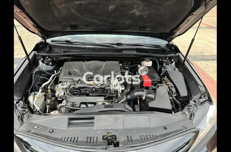 Nigerian Used TOKS STANDARD 2018 TOYOTA CAMRY LE for sale in Kaduna - thumbnail 7