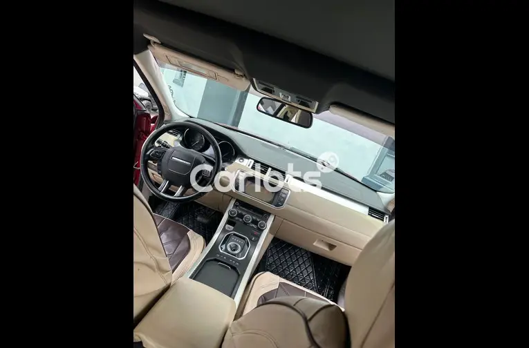 CLEAN REGISTERED 2012 RANGE ROVER EVOGUE - 2/7