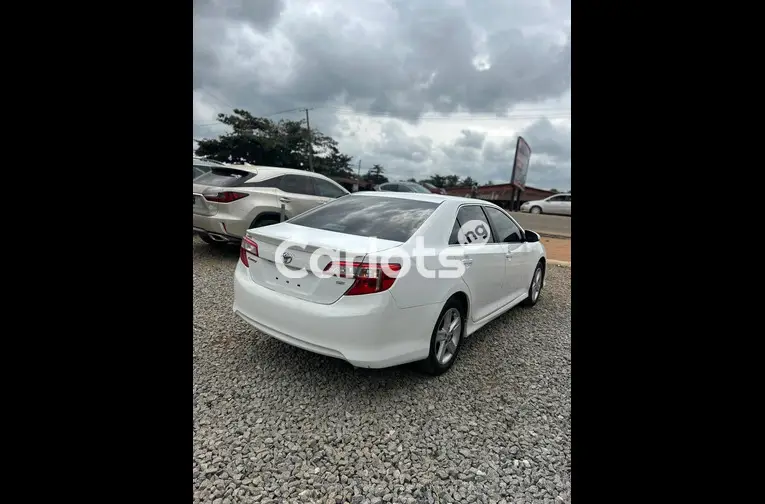 FOREIGN USED 2014 TOYOTA CAMRY SE LAST BATCH for sale in Abuja, FCT - thumbnail 6