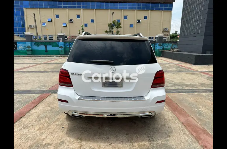 Nigerian Used 2013 MERCEDES BENZ GLK350 for sale in Kaduna - photo 7 of 7