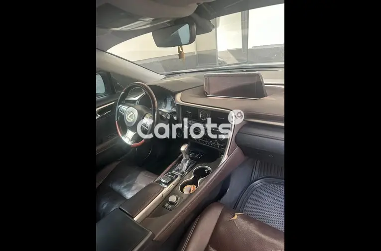 CLEAN REGISTERED 2017 LEXUS RX350 F-SPORT - 2/7