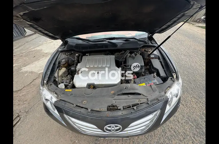 Toyota Camry 2008 v6 - 3/7