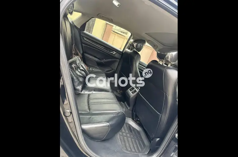2018 GEAR-LESS HONDA ACCORD FULL OPTION - 4/5