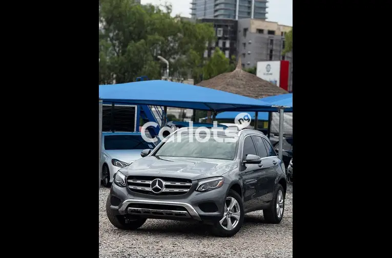 2019 MERCEDES GLC300 - 1/7
