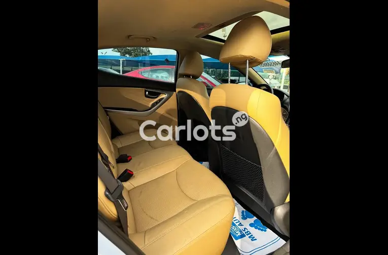 Foreign Used 2013 HYUNDAI ELANTRA for sale in Garki, FCT - photo 4 of 7