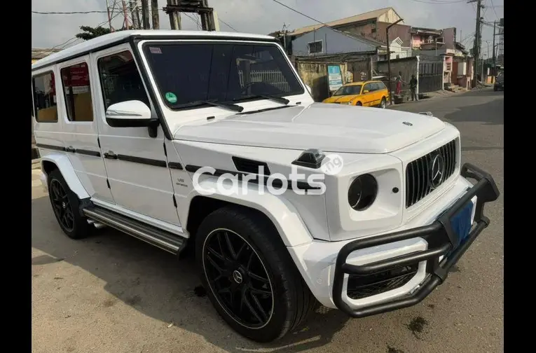 Nigerian Used 2016 MERCEDES BENZ G63 AMG for sale in Lagos - thumbnail 2