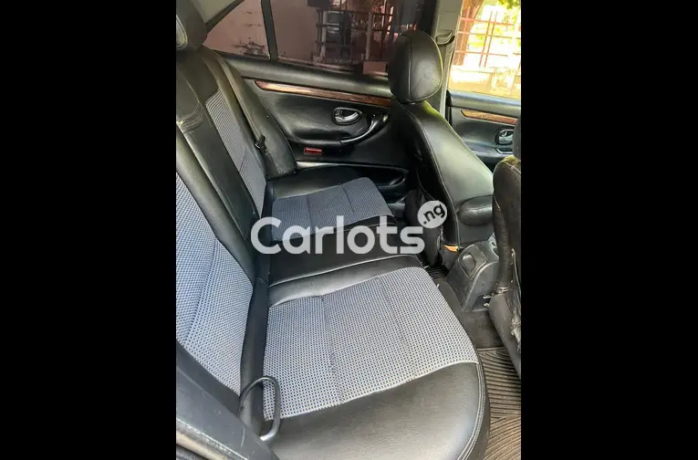 Nigerian Used 2005 PEUGEOT 406 MANUAL TRANSMISSION for sale in Kaduna - photo 4 of 7