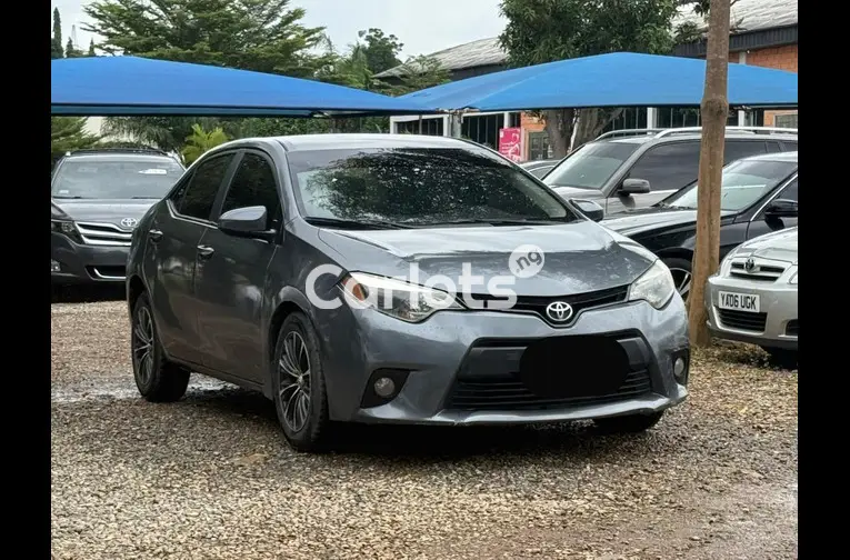 2014 TOYOTA COROLLA