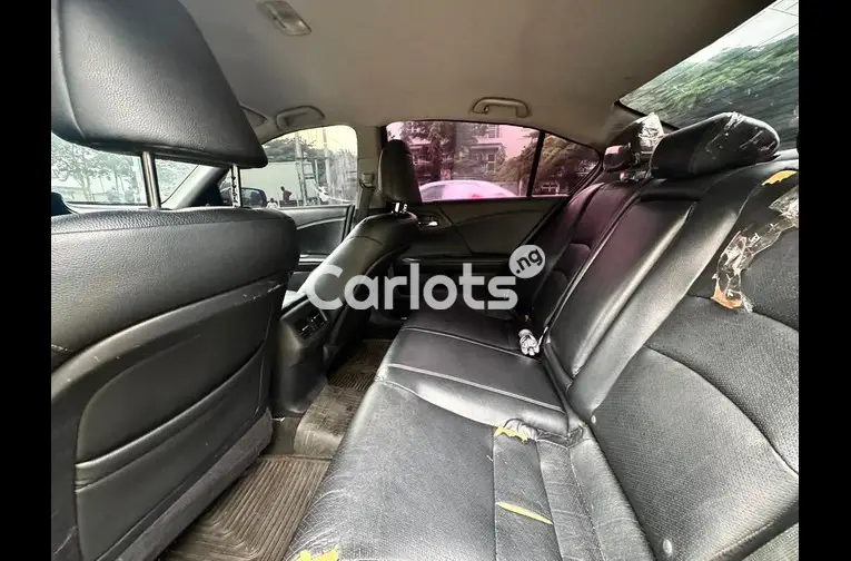 2017 UPGRADED HONDA ACCORD for sale in Abuja, FCT - photo 4 of 6