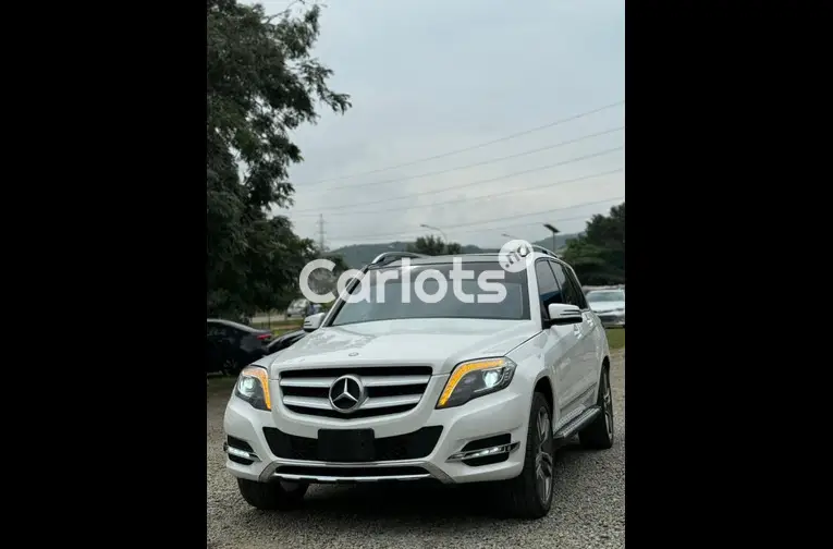 Nigerian Used 2014 MERCEDES BENZ GLK350 FULL OPTION for sale in Abuja, FCT