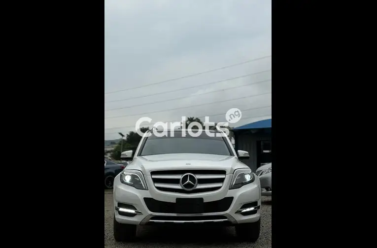 Nigerian Used 2014 MERCEDES BENZ GLK350 FULL OPTION for sale in Abuja, FCT - photo 2 of 7