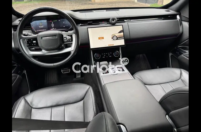 Foreign Used 2024 BULLETPROOF RANGE ROVER VOGUE for sale in Abuja, FCT - thumbnail 2