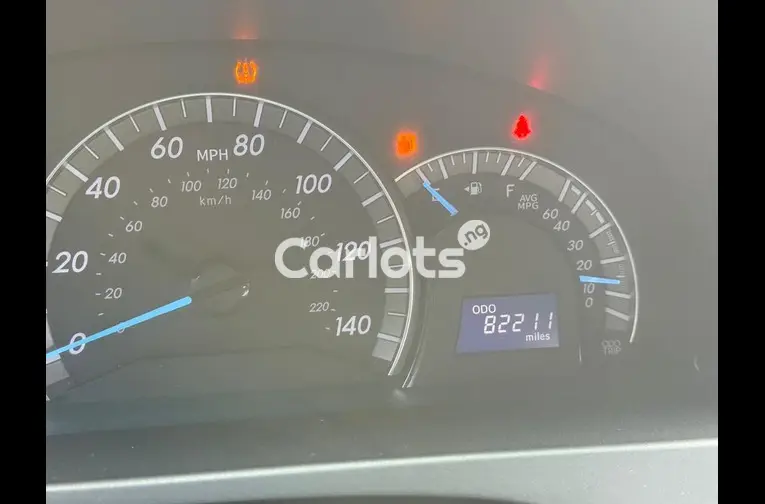 2014 TOYOTA CAMRY S E - 3/7