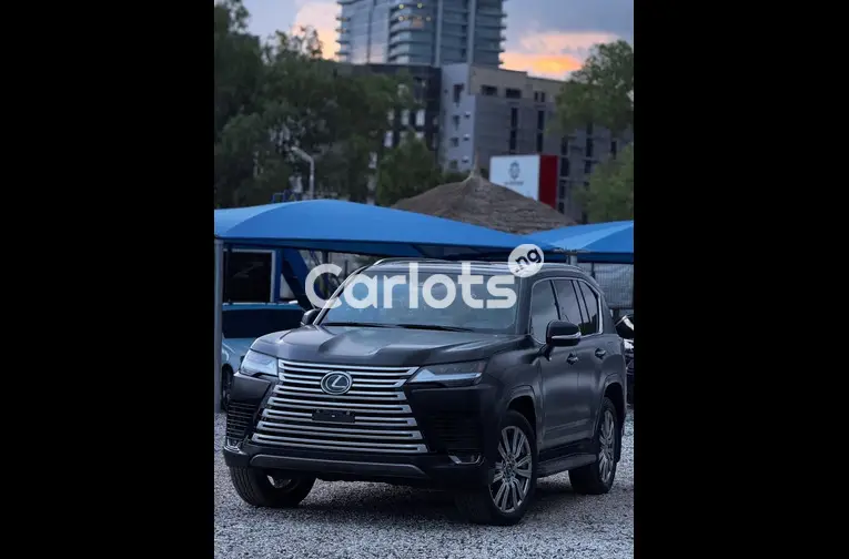2023 LEXUS LX 600 VIP - 1/7
