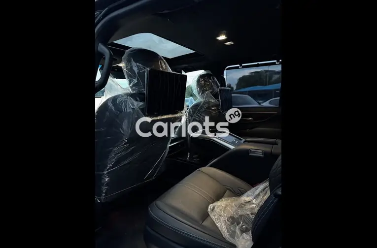 Brand New 2023 LEXUS LX 600 VIP for sale in Garki, FCT - photo 3 of 7