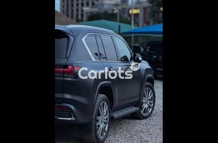Brand New 2023 LEXUS LX 600 VIP for sale in Garki, FCT - photo 6 of 7