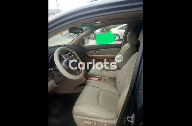 CLEAN REGISTERED 2007 LEXUS RX350 WITH ANDROID SCREEN for sale in Ajah, Lagos - thumbnail 3