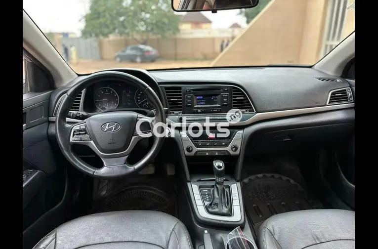 Foreign Used 2018 HYUNDAI ELANTRA GLS for sale in Kaduna - thumbnail 3