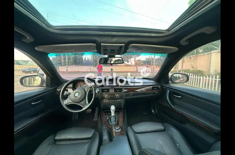Nigerian Used 2007 BMW 3 SERIES 335i for sale in Kaduna - thumbnail 5