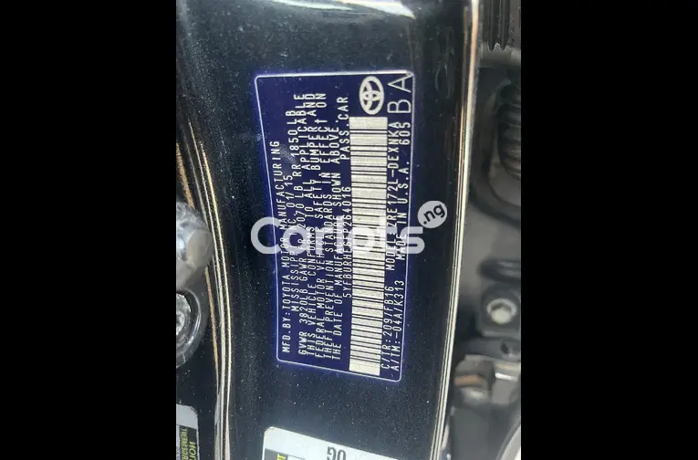 Nigerian Used FEW MONTHS REGISTERED 2015 TOYOTA COROLLA LE for sale in Amuwo Odofin, Lagos - photo 4 of 7