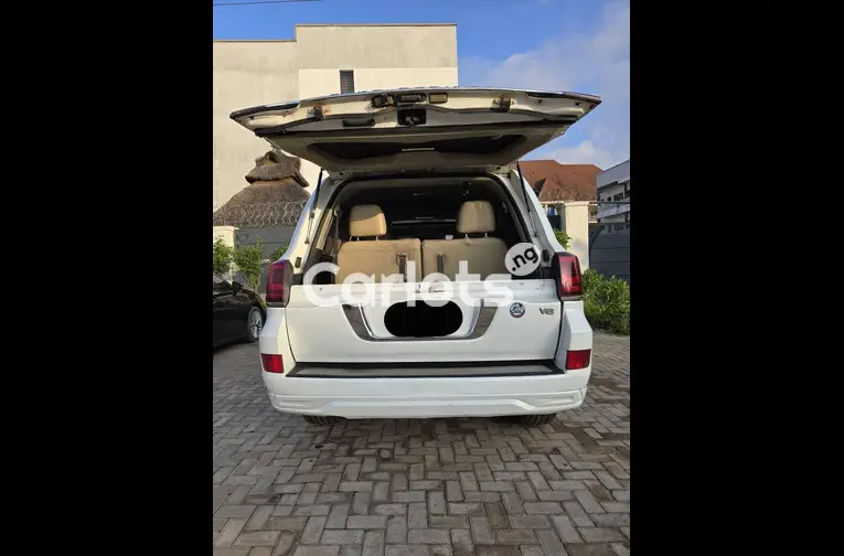 Nigerian Used 2021 UPGRADED TOYOTA LAND CRUISER for sale in Abuja, FCT - photo 5 of 7