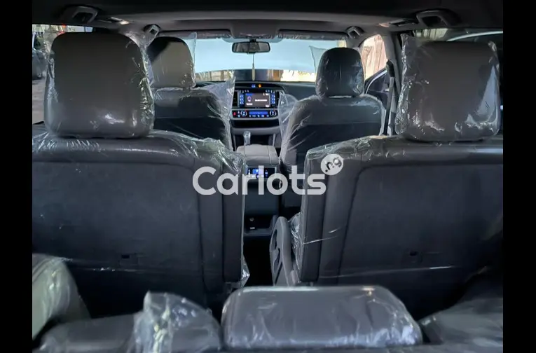 FOREIGN USED 2019 TOYOTA HIGHLANDER XLE for sale in Abuja, FCT - thumbnail 5