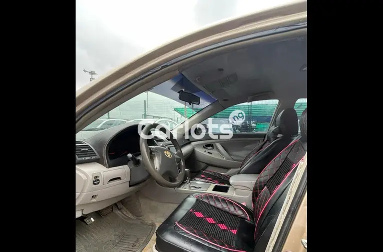 Nigerian Used 2008 TOYOTA CAMRY for sale in Abuja, FCT - photo 3 of 7