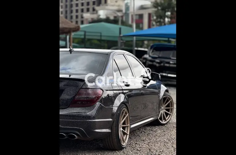 Foreign Used 2013 Mercedes-Benz C63 AMG for sale in Garki, FCT - thumbnail 6
