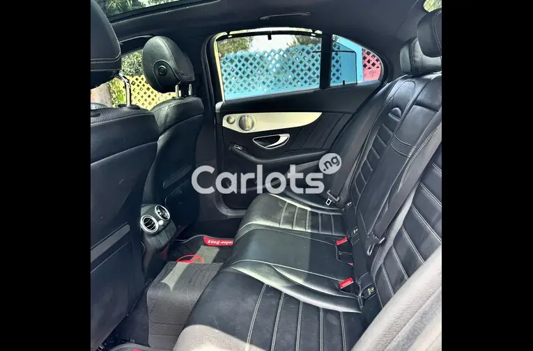 Nigerian Used 2016 MERCEDES BENZ C400 FULL OPTION for sale in Abuja, FCT - photo 5 of 7