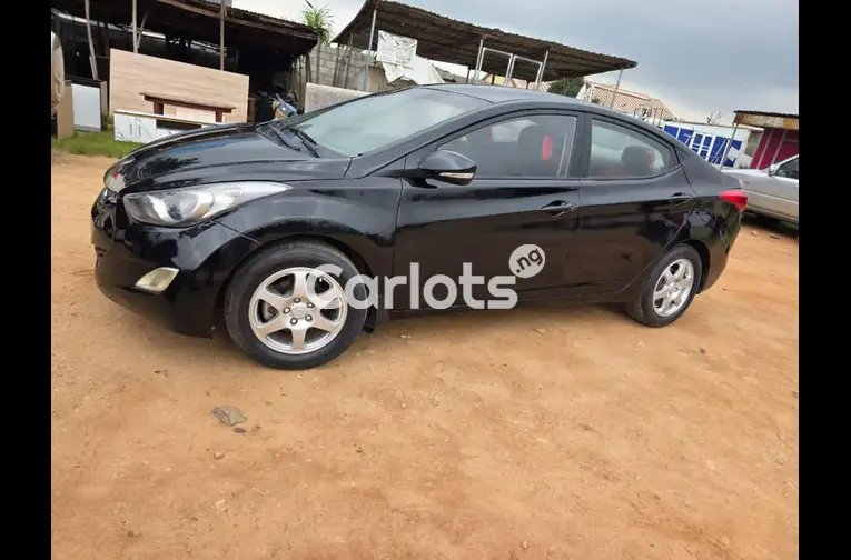 Nigerian Used 2013 HYUNDAI ELANTRA for sale in Abuja, FCT - thumbnail 2