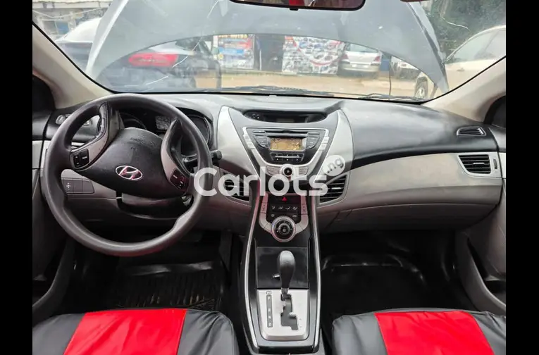 Nigerian Used 2013 HYUNDAI ELANTRA for sale in Abuja, FCT - thumbnail 3